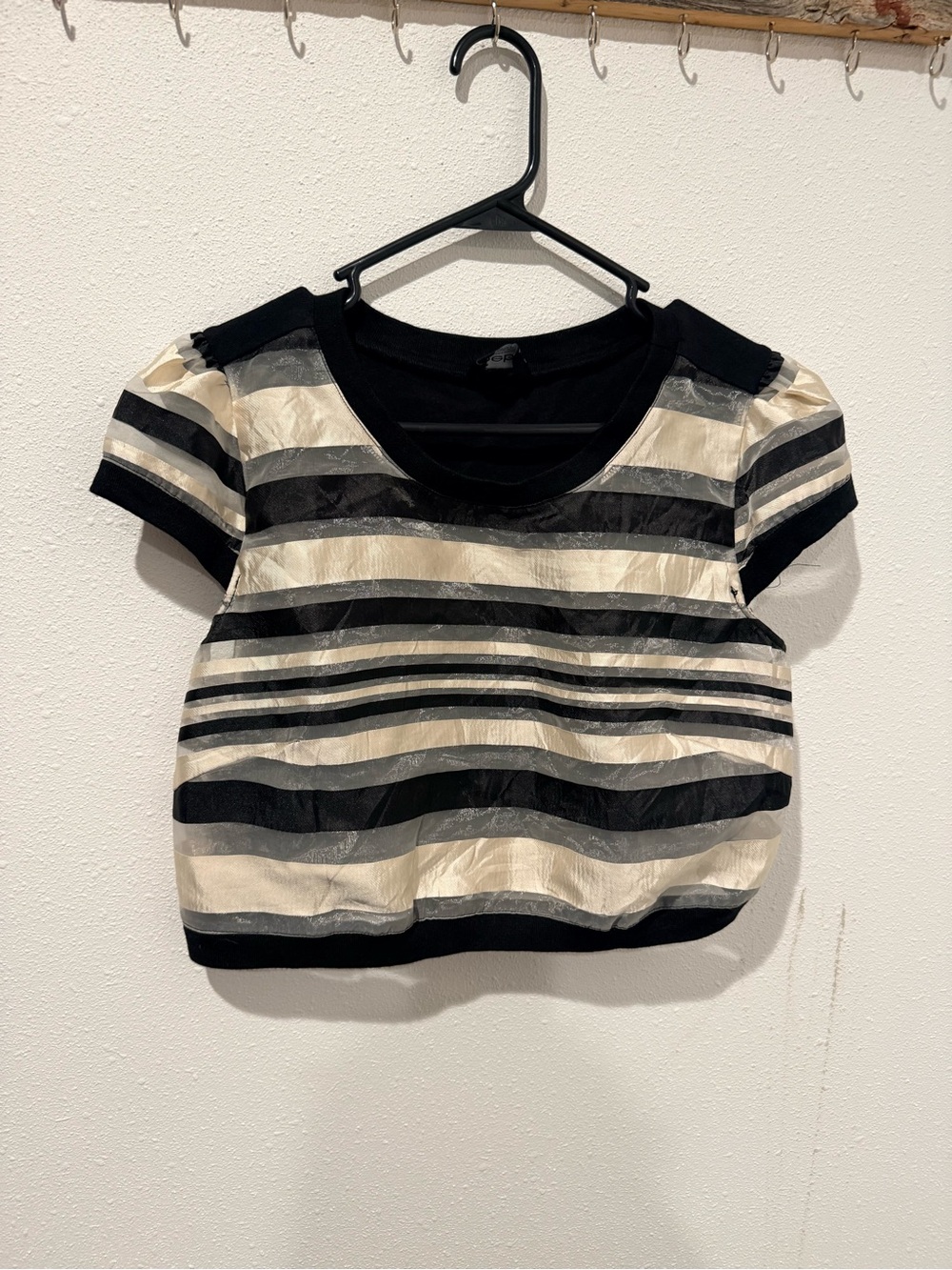bebe Black and Cream Striped Cropped Short-Sleeve Top